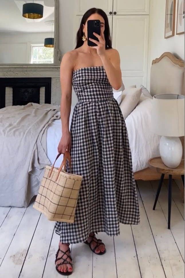 Minimalist Gingham Strapless Dress –