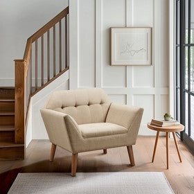 Newport Lounge Chair in Beige –